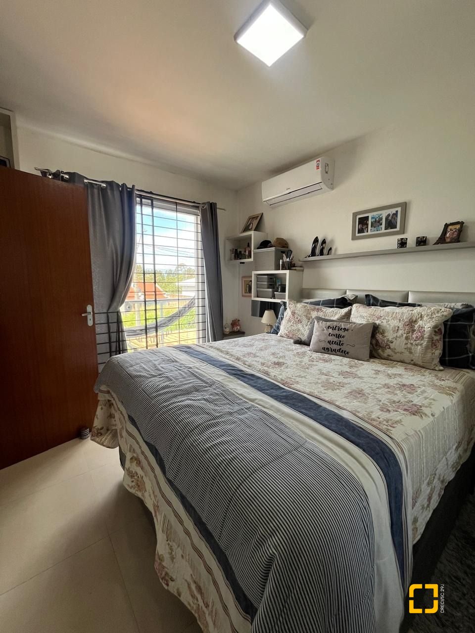 Casa com 89m², 3 quartos, 2 garagens, no bairro Potecas em São José