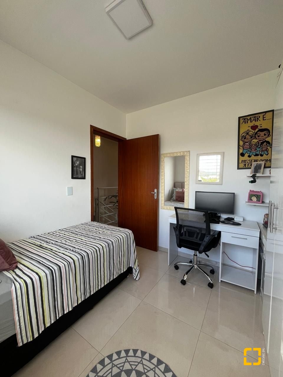 Casa com 89m², 3 quartos, 2 garagens, no bairro Potecas em São José