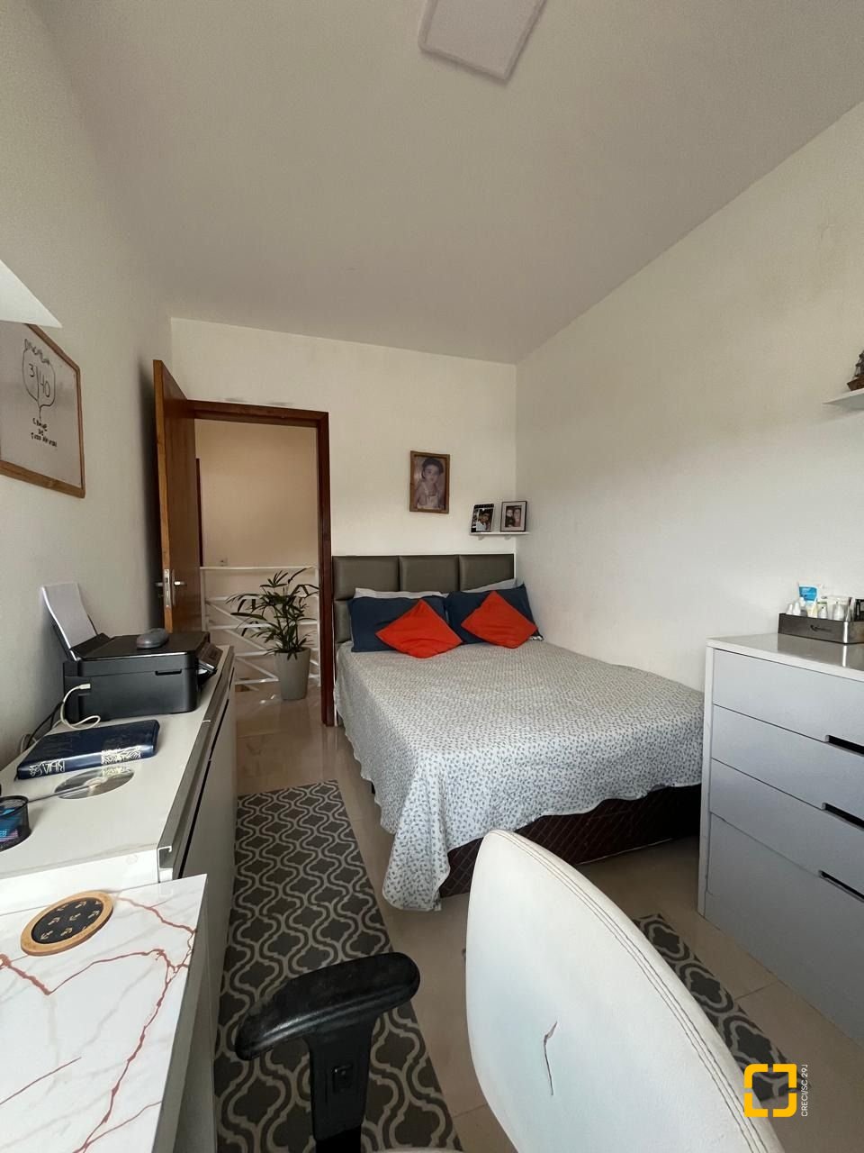 Casa com 89m², 3 quartos, 2 garagens, no bairro Potecas em São José