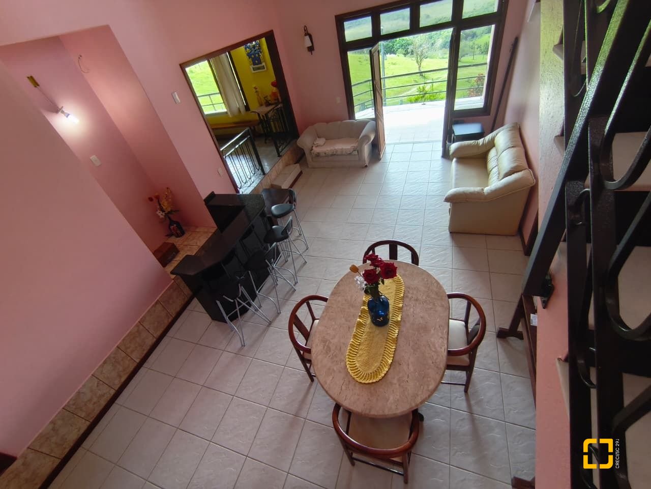 Sítio com 68000m², 6 quartos (sendo 1 suíte), 10 garagens, no bairro Campeche em Florianópolis