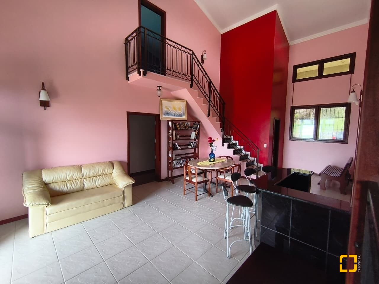 Sítio com 68000m², 6 quartos (sendo 1 suíte), 10 garagens, no bairro Campeche em Florianópolis