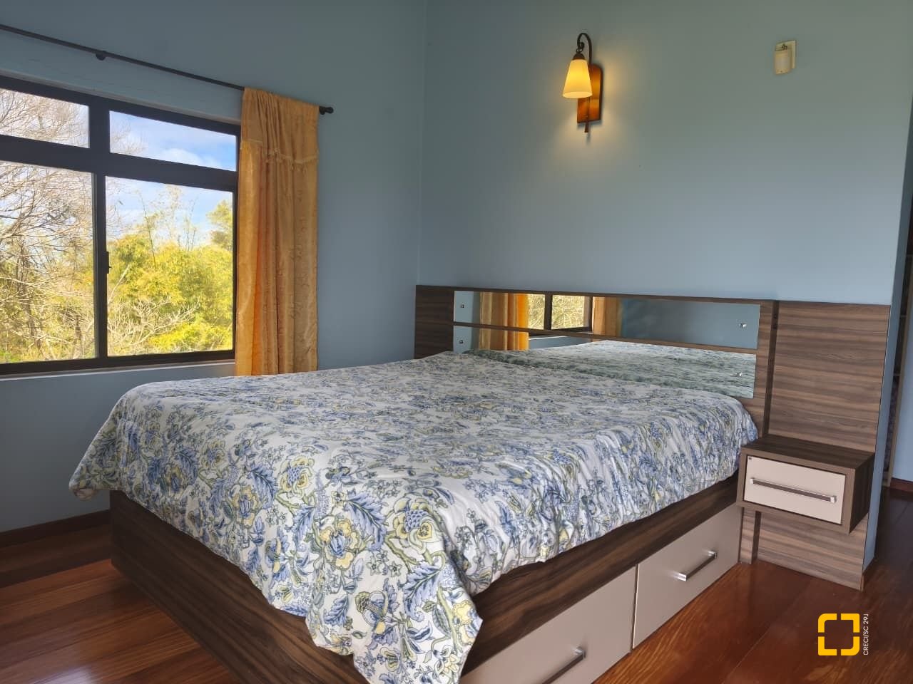 Sítio com 68000m², 6 quartos (sendo 1 suíte), 10 garagens, no bairro Campeche em Florianópolis