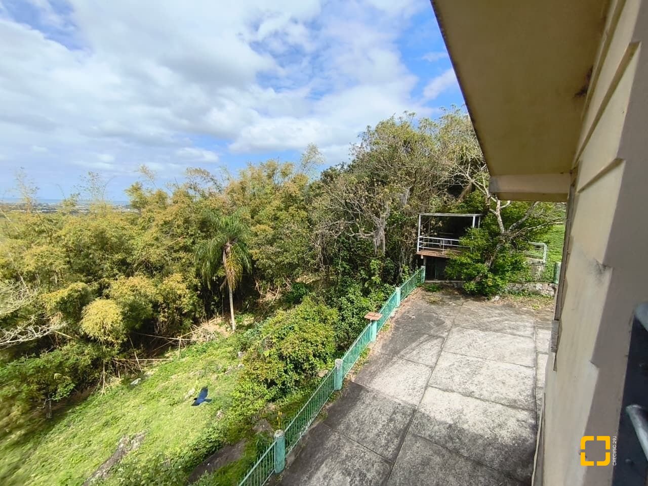 Sítio com 68000m², 6 quartos (sendo 1 suíte), 10 garagens, no bairro Campeche em Florianópolis