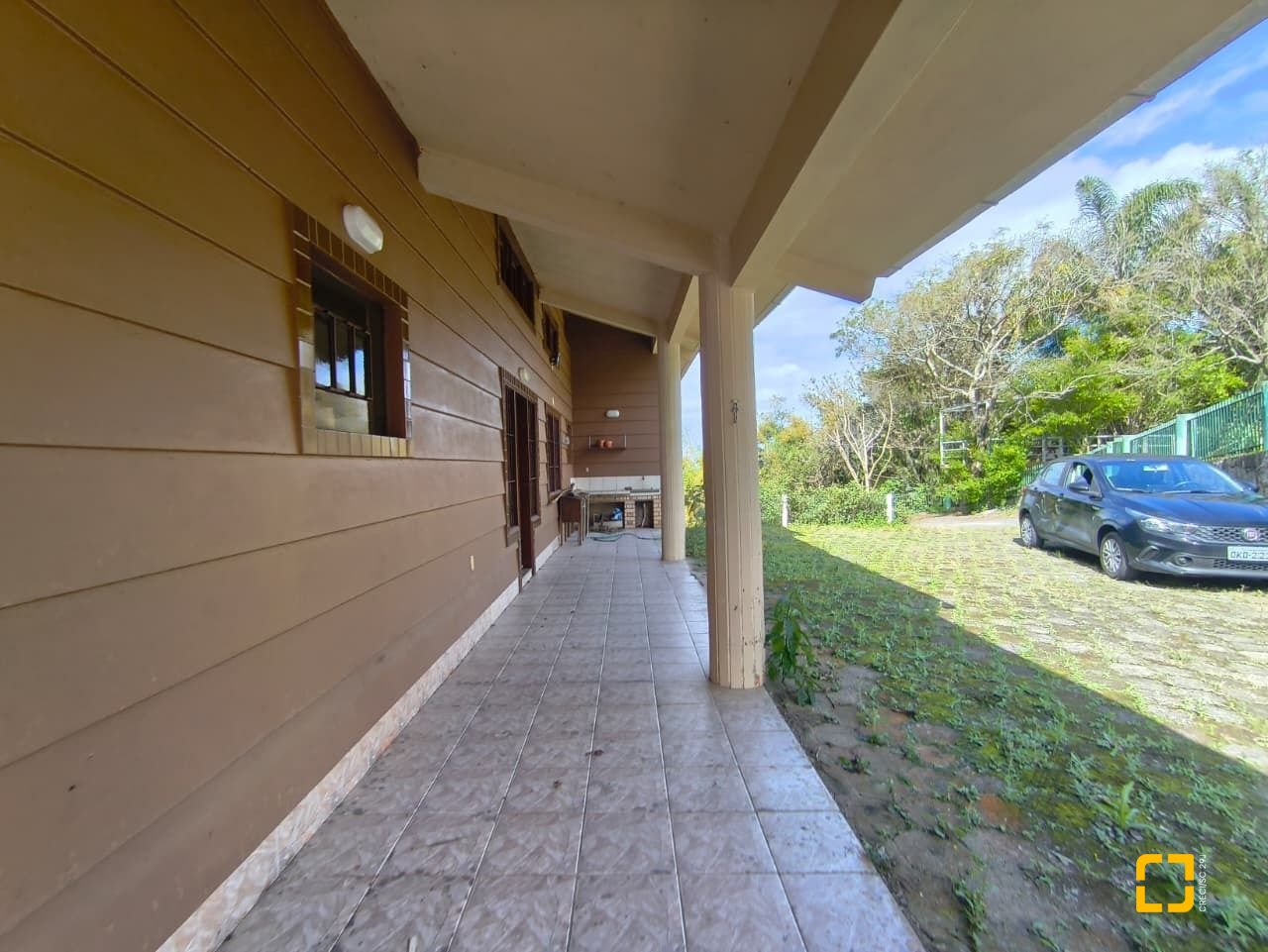 Sítio com 68000m², 6 quartos (sendo 1 suíte), 10 garagens, no bairro Campeche em Florianópolis
