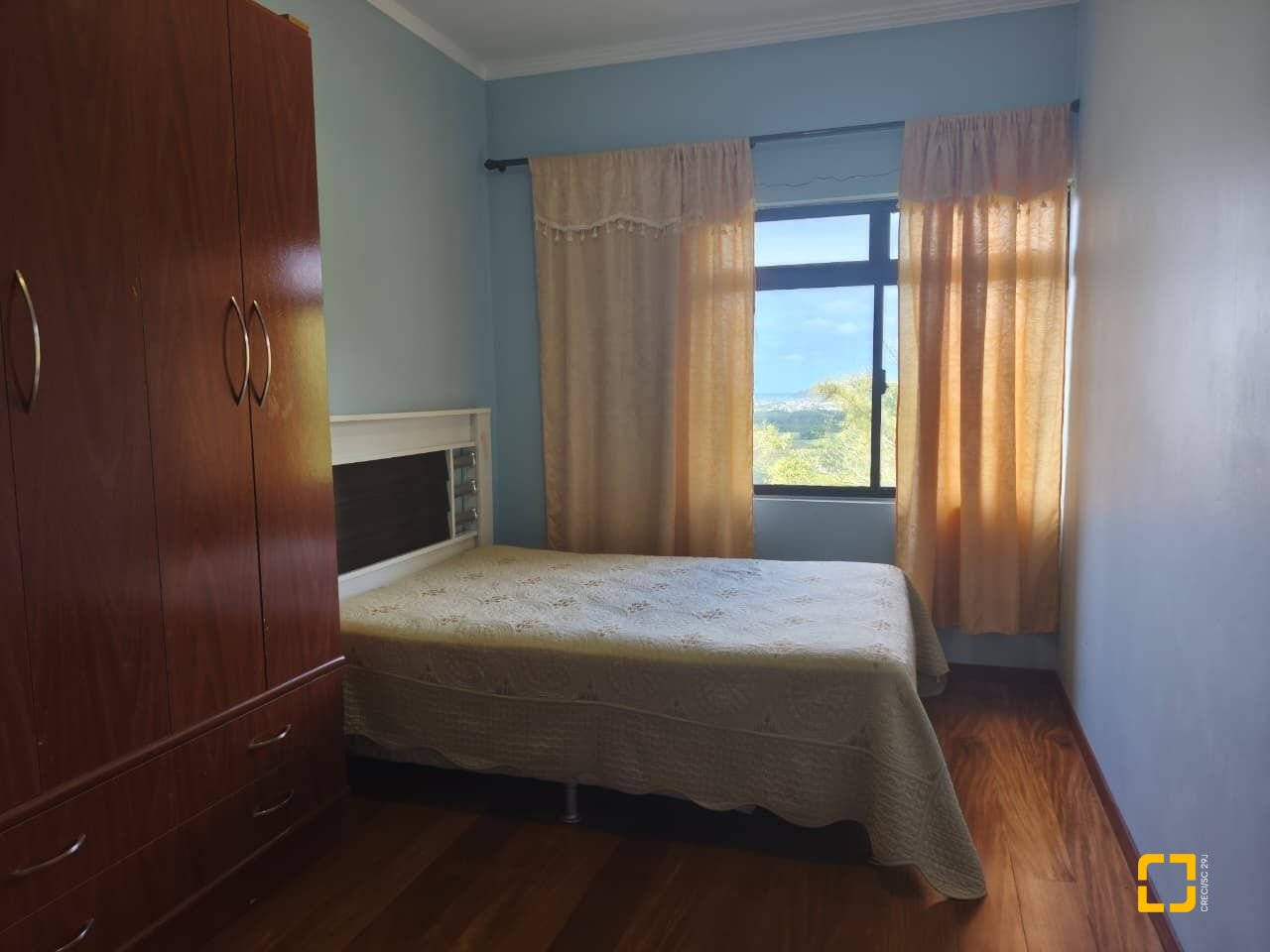 Sítio com 68000m², 6 quartos (sendo 1 suíte), 10 garagens, no bairro Campeche em Florianópolis