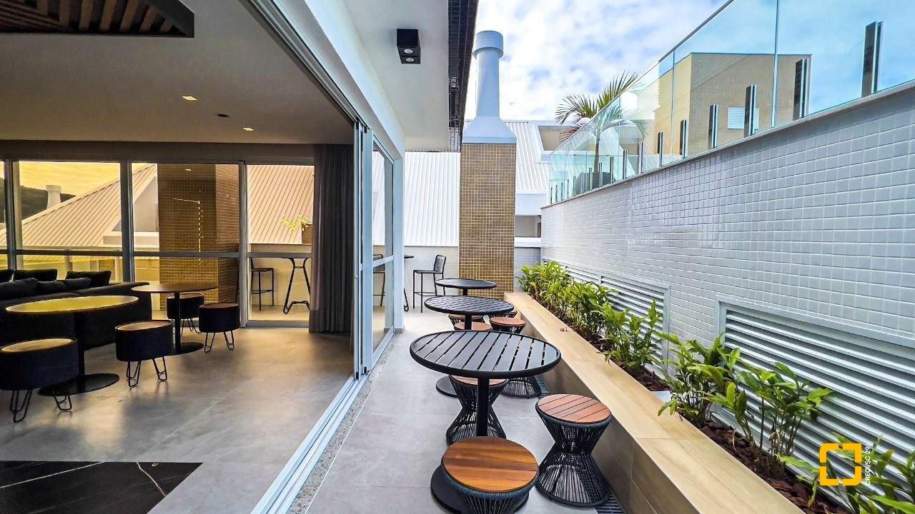 Apartamento com 81m², 3 quartos (sendo 1 suíte), 1 garagem, no bairro Ingleses em Florianópolis