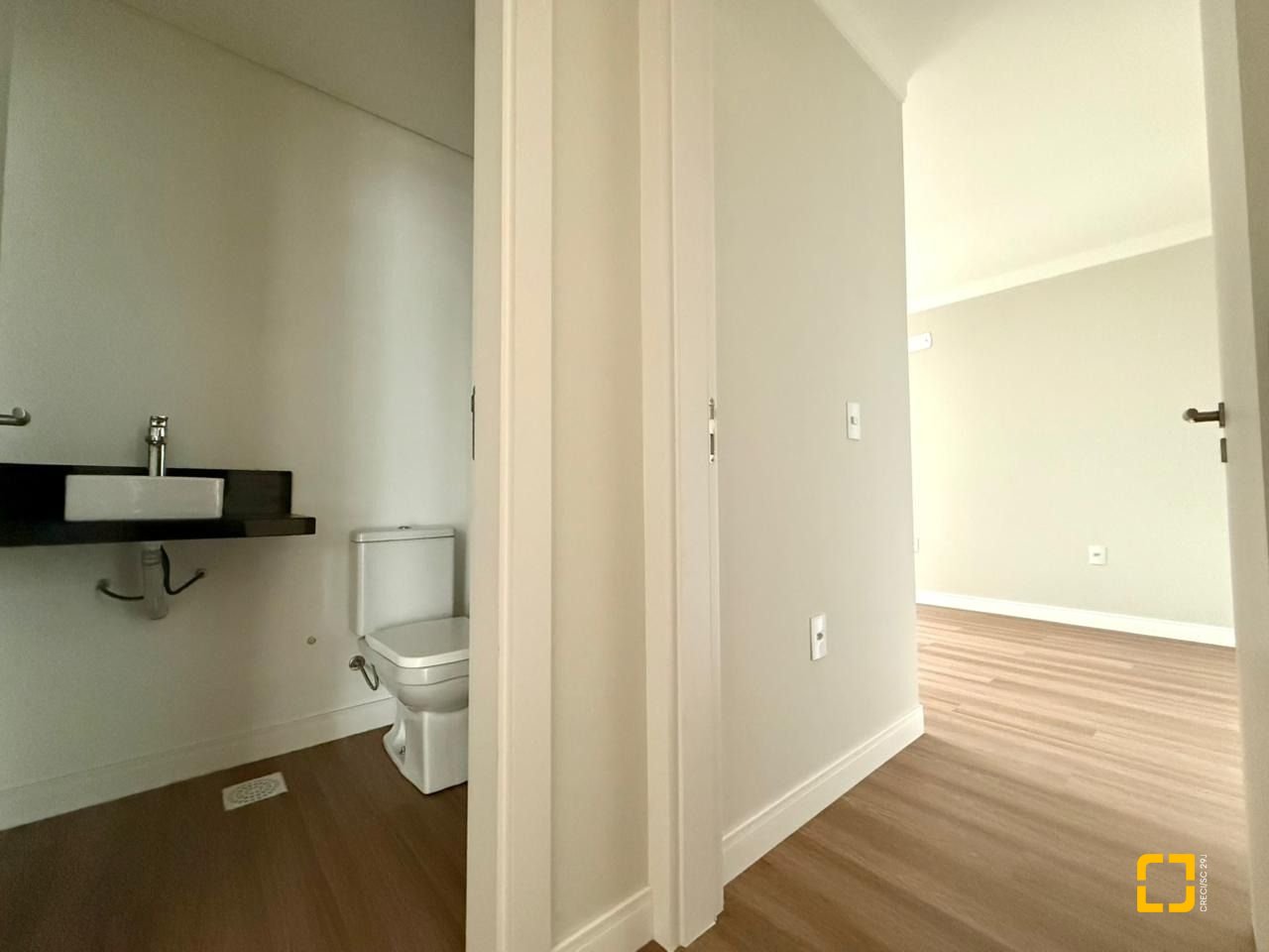 Apartamento com 81m², 3 quartos (sendo 1 suíte), 1 garagem, no bairro Ingleses em Florianópolis