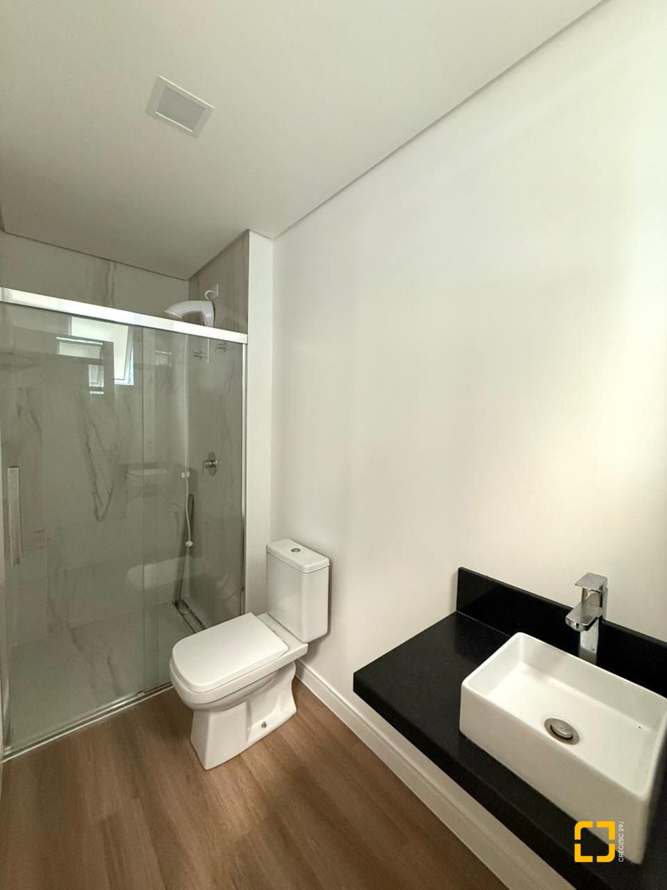 Apartamento com 81m², 3 quartos (sendo 1 suíte), 1 garagem, no bairro Ingleses em Florianópolis