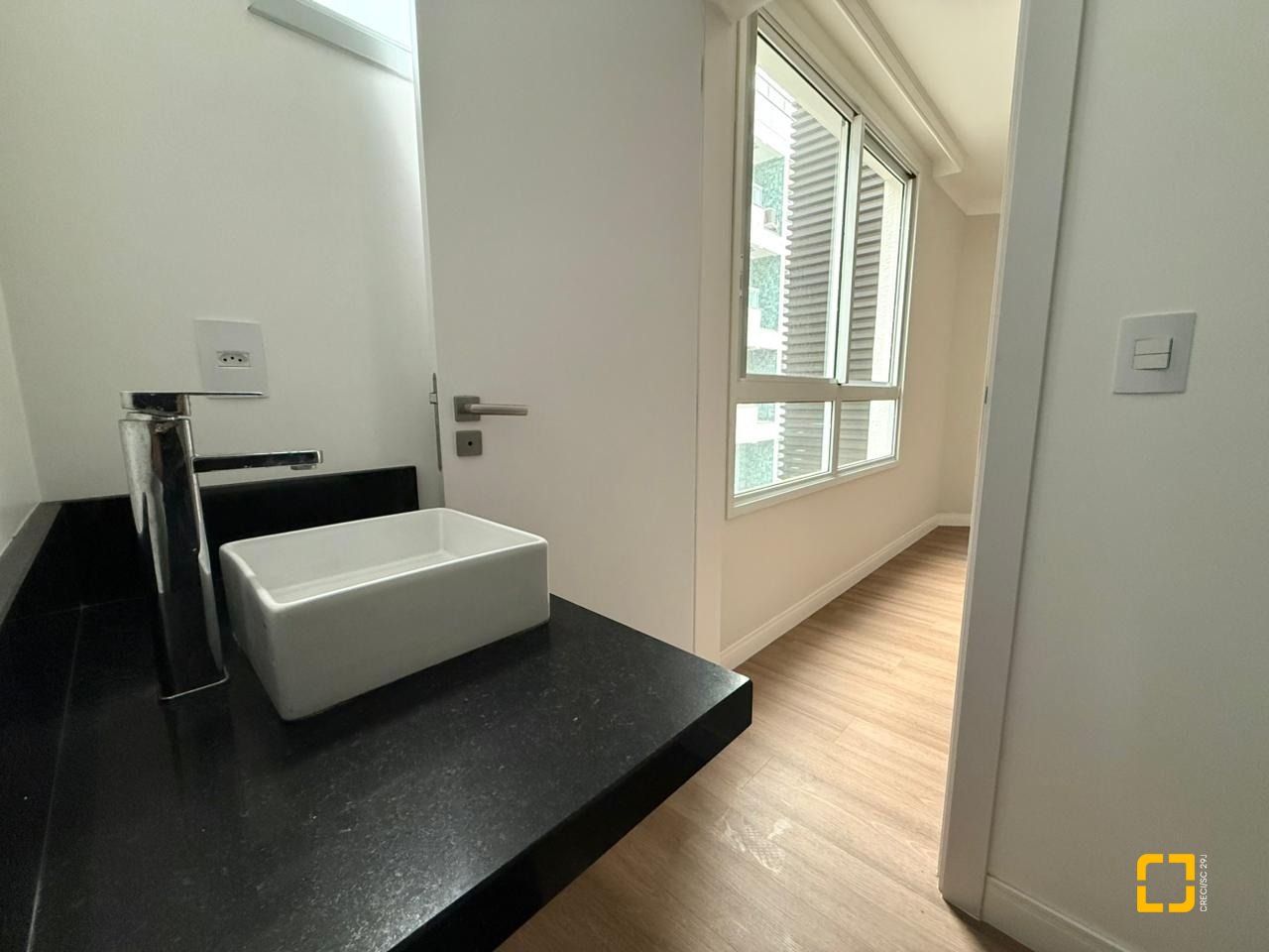Apartamento com 81m², 3 quartos (sendo 1 suíte), 1 garagem, no bairro Ingleses em Florianópolis