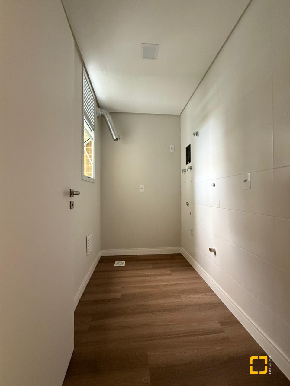 Apartamento com 81m², 3 quartos (sendo 1 suíte), 1 garagem, no bairro Ingleses em Florianópolis
