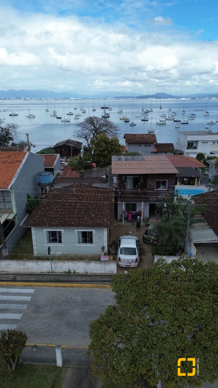 Terreno com 750m², no bairro Santo Antônio de Lisboa em Florianópolis