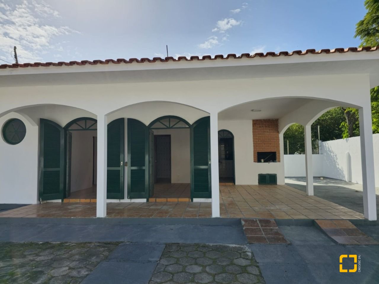 Casa com 107m², 3 quartos, 4 garagens, no bairro Ingleses em Florianópolis