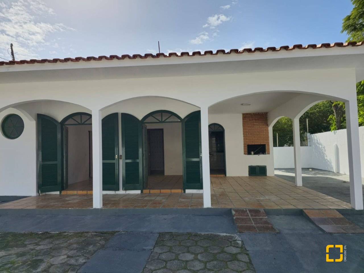 Casa com 107m², 3 quartos, 4 garagens, no bairro Ingleses em Florianópolis