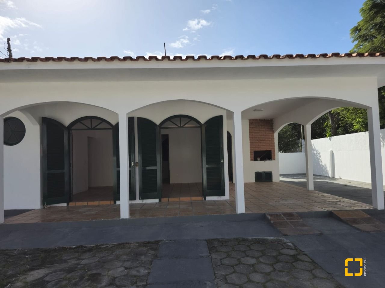 Casa com 107m², 3 quartos, 4 garagens, no bairro Ingleses em Florianópolis