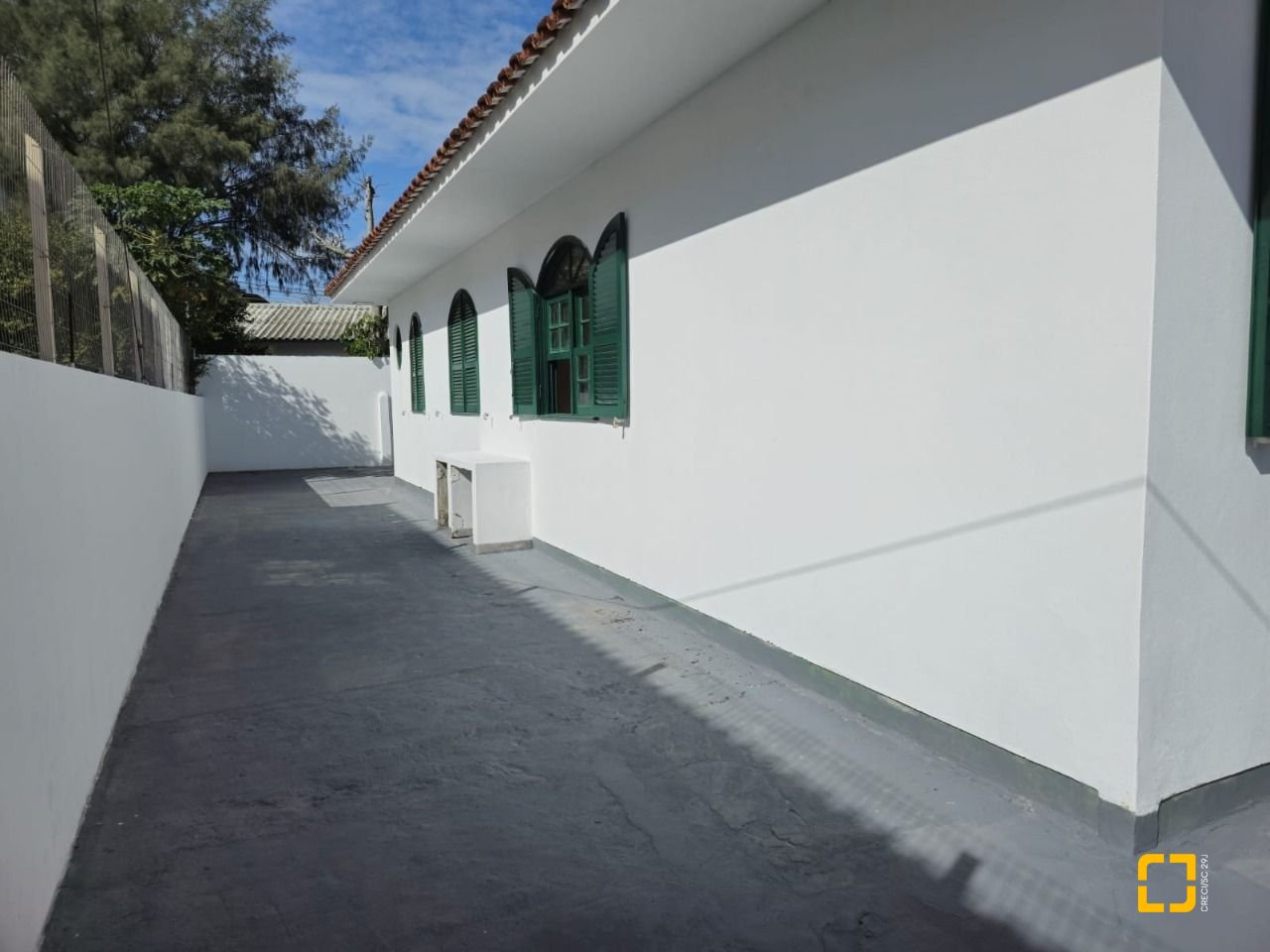 Casa com 107m², 3 quartos, 4 garagens, no bairro Ingleses em Florianópolis
