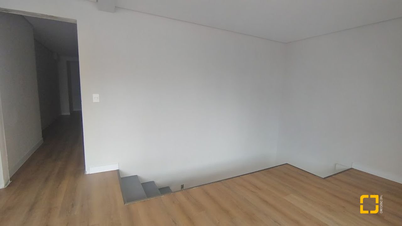 Apartamento com 61m², 1 quarto, 1 garagem, no bairro Coqueiros em Florianópolis