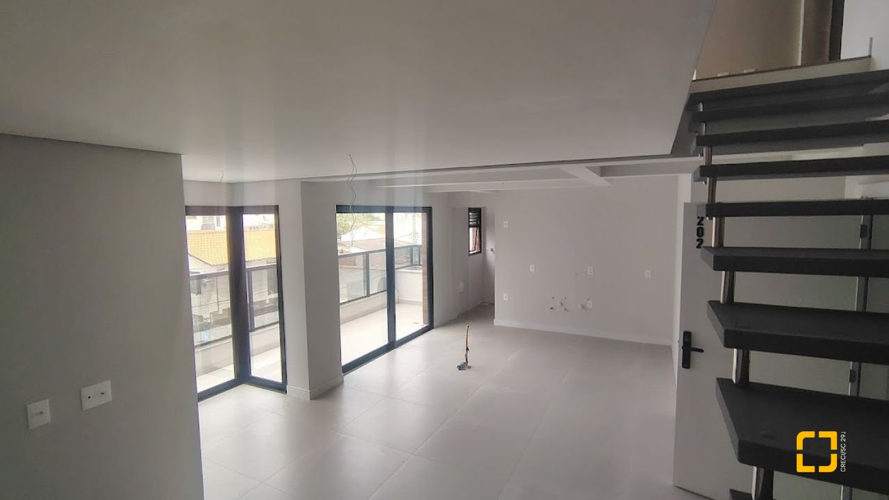 Apartamento com 61m², 1 quarto, 1 garagem, no bairro Coqueiros em Florianópolis