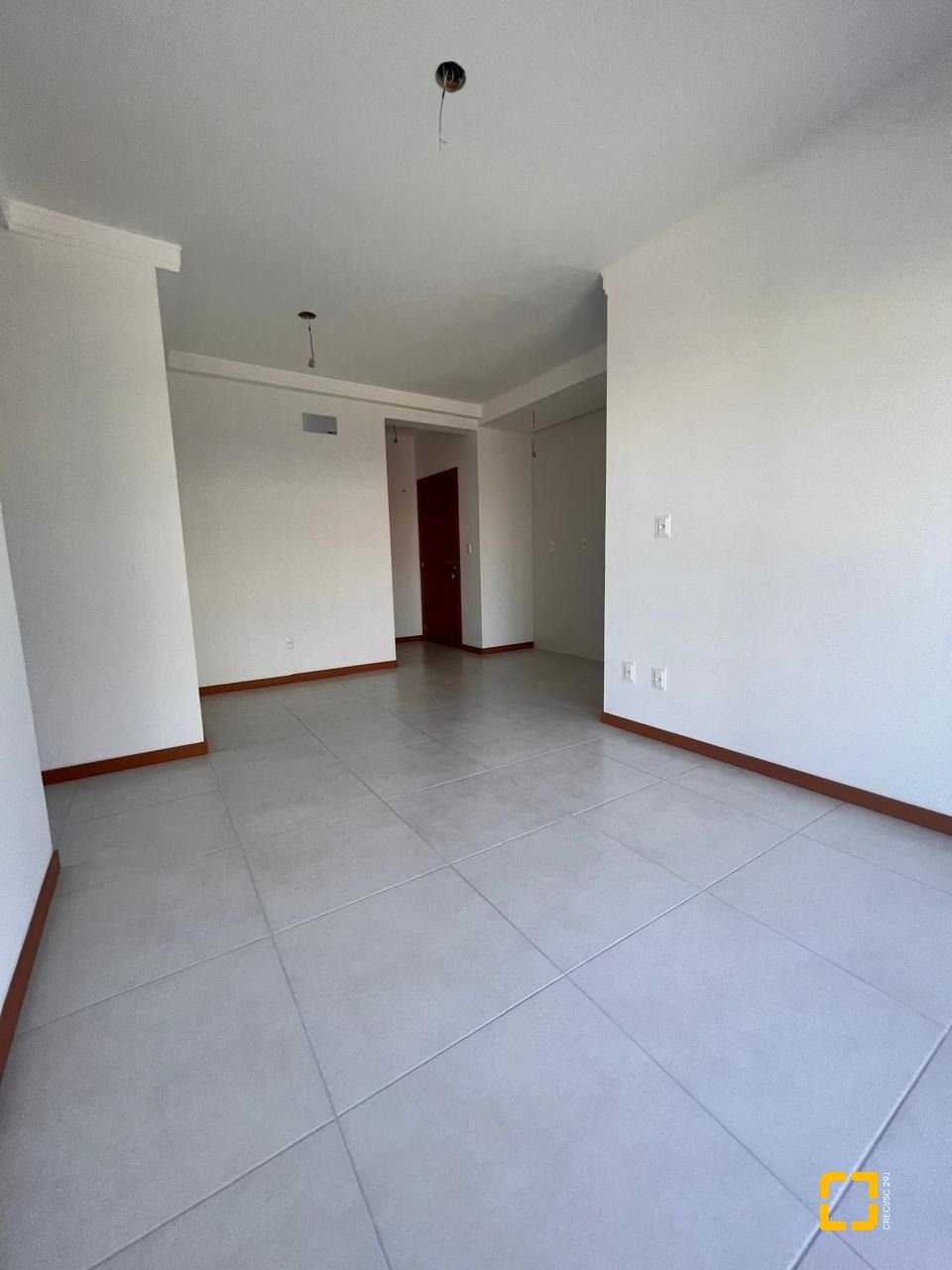 Apartamento com 62m², 3 quartos (sendo 1 suíte), 1 garagem, no bairro Coqueiros em Florianópolis