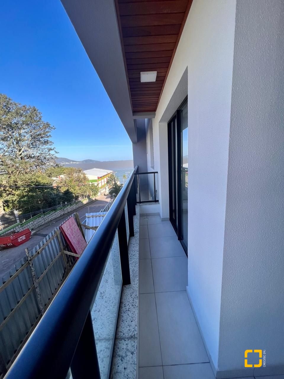 Apartamento com 62m², 3 quartos (sendo 1 suíte), 1 garagem, no bairro Coqueiros em Florianópolis