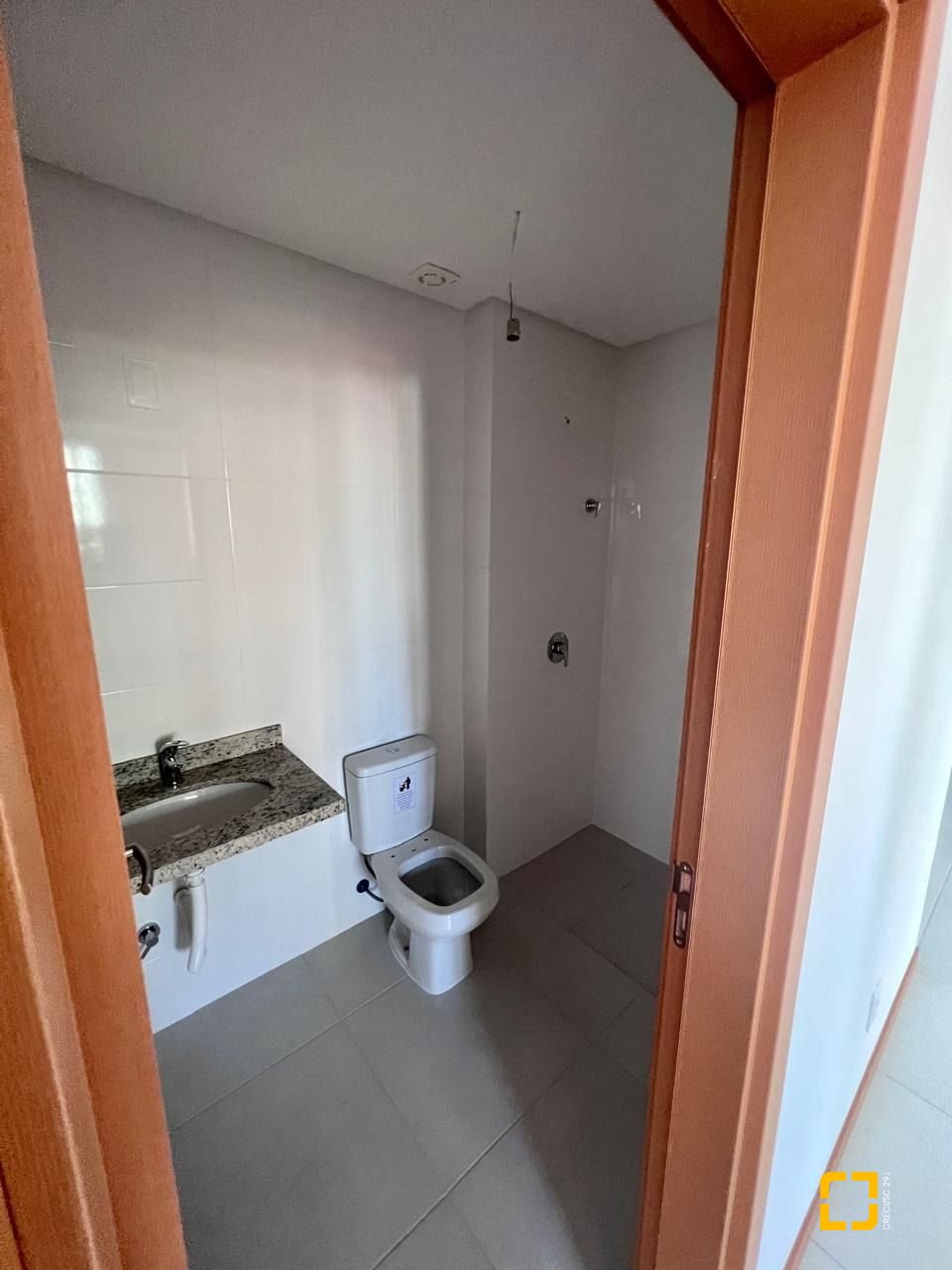 Apartamento com 62m², 3 quartos (sendo 1 suíte), 1 garagem, no bairro Coqueiros em Florianópolis