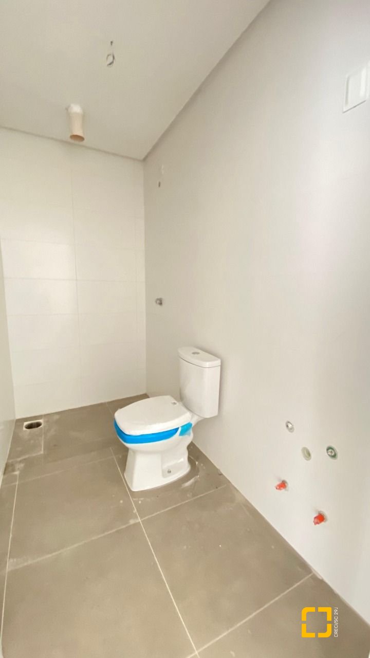Apartamento com 83m², 1 quarto, 1 garagem, no bairro Ingleses em Florianópolis
