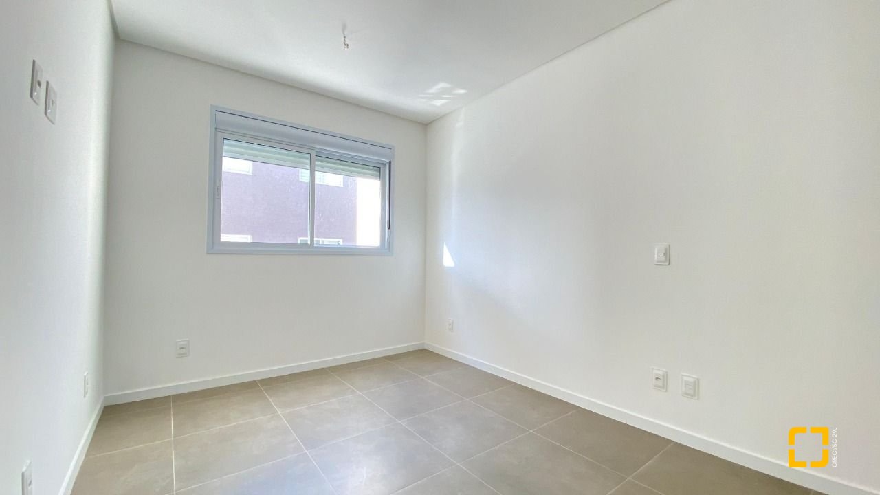 Apartamento com 83m², 1 quarto, 1 garagem, no bairro Ingleses em Florianópolis
