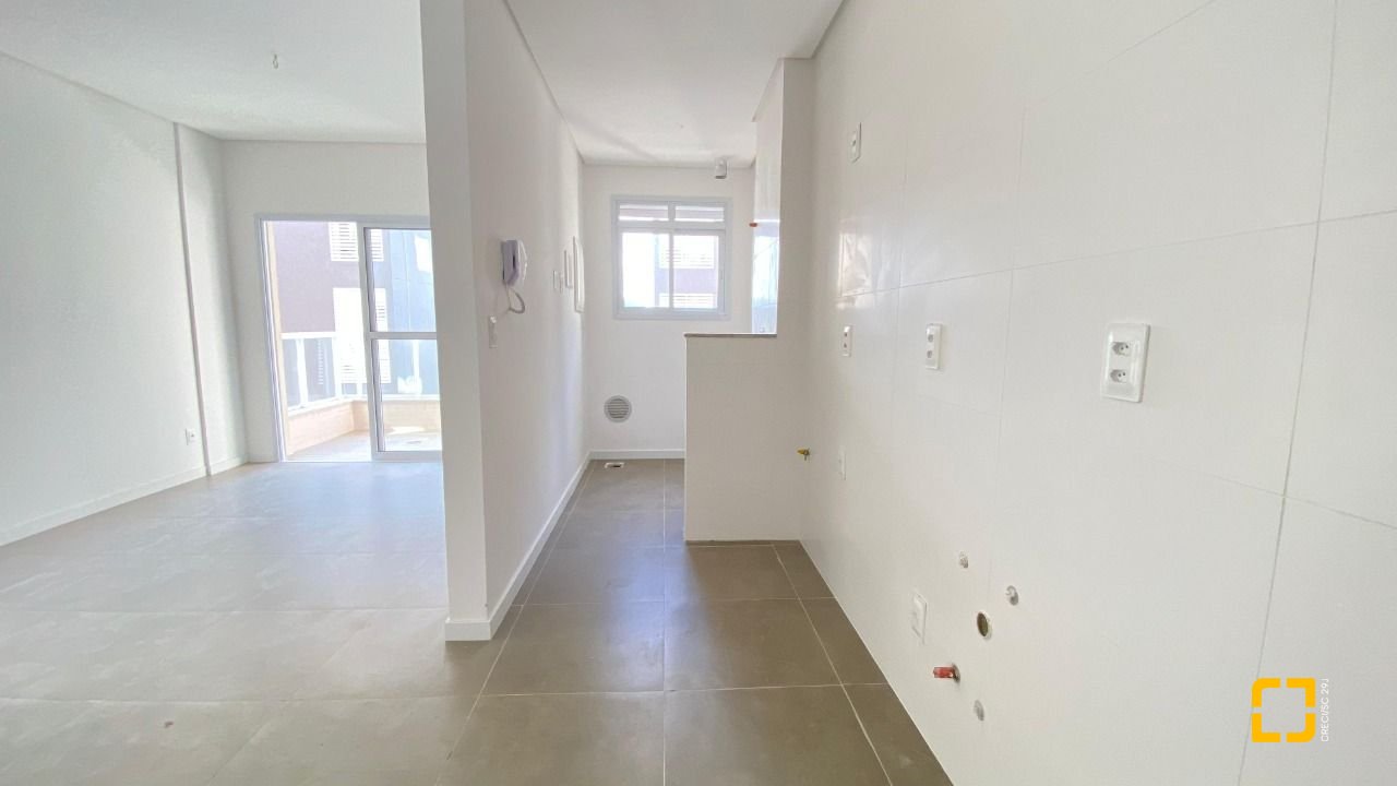 Apartamento com 83m², 1 quarto, 1 garagem, no bairro Ingleses em Florianópolis