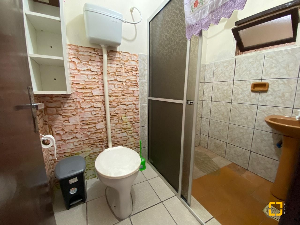 Casa com 120m², 2 quartos, 2 garagens, no bairro Ribeirão da Ilha em Florianópolis
