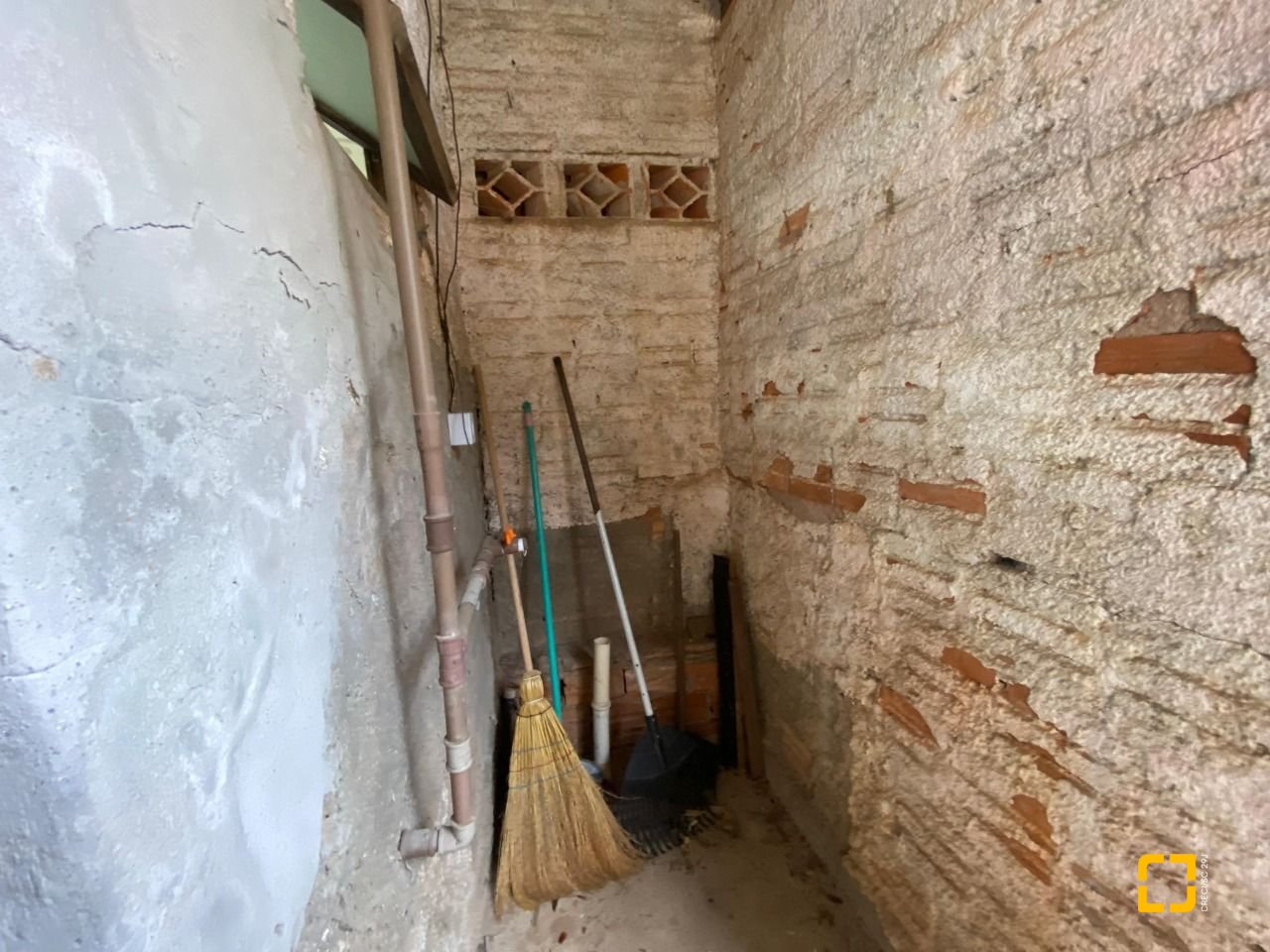 Casa com 120m², 2 quartos, 2 garagens, no bairro Ribeirão da Ilha em Florianópolis