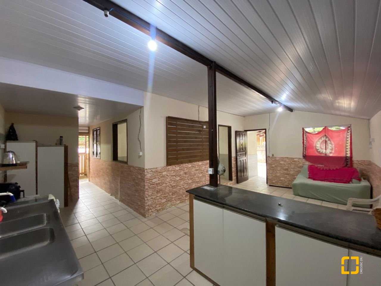 Casa com 120m², 2 quartos, 2 garagens, no bairro Ribeirão da Ilha em Florianópolis