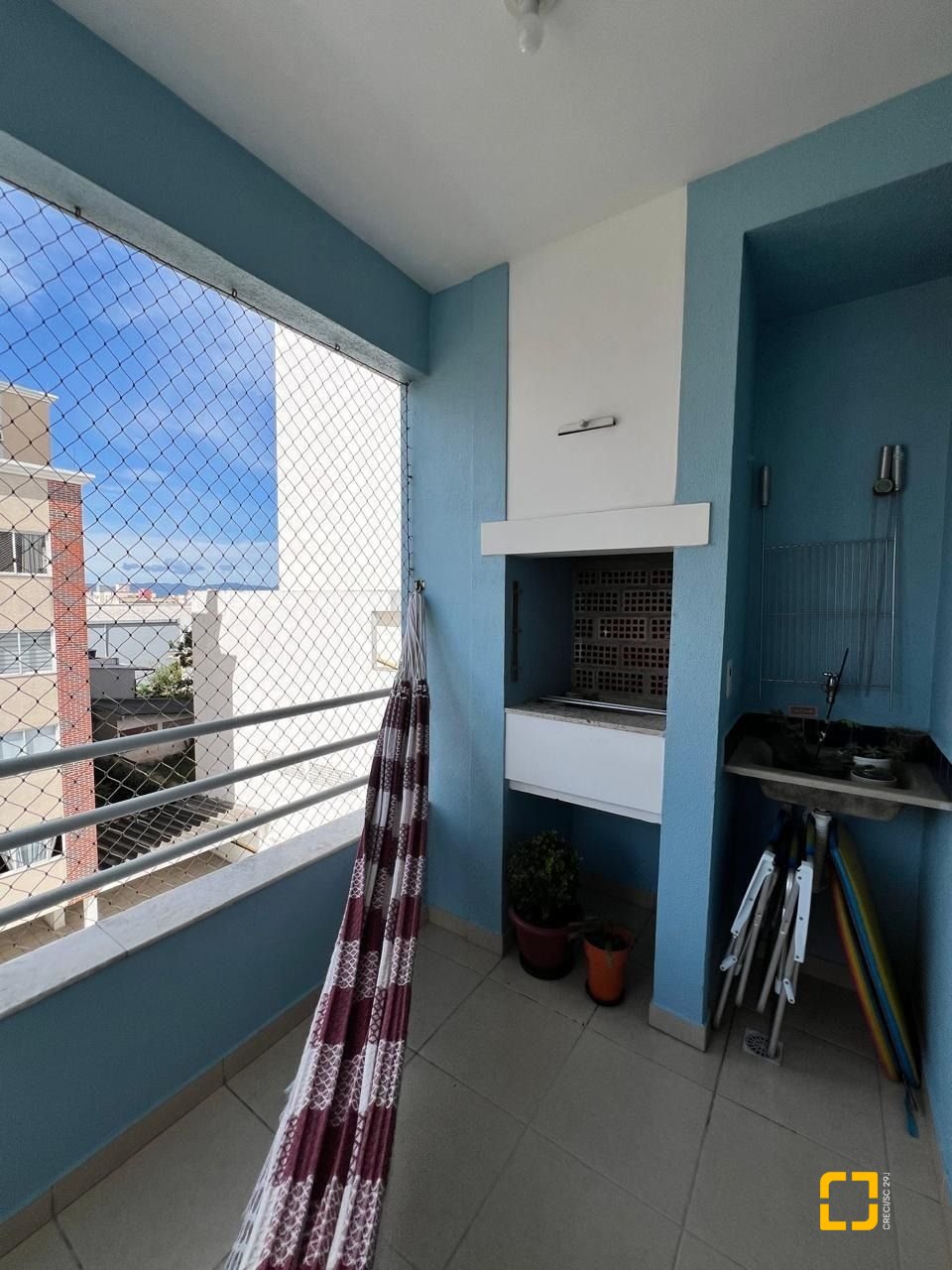 Apartamento com 82m², 3 quartos (sendo 1 suíte), 2 garagens, no bairro Jardim Cidade de Florianópolis em São José