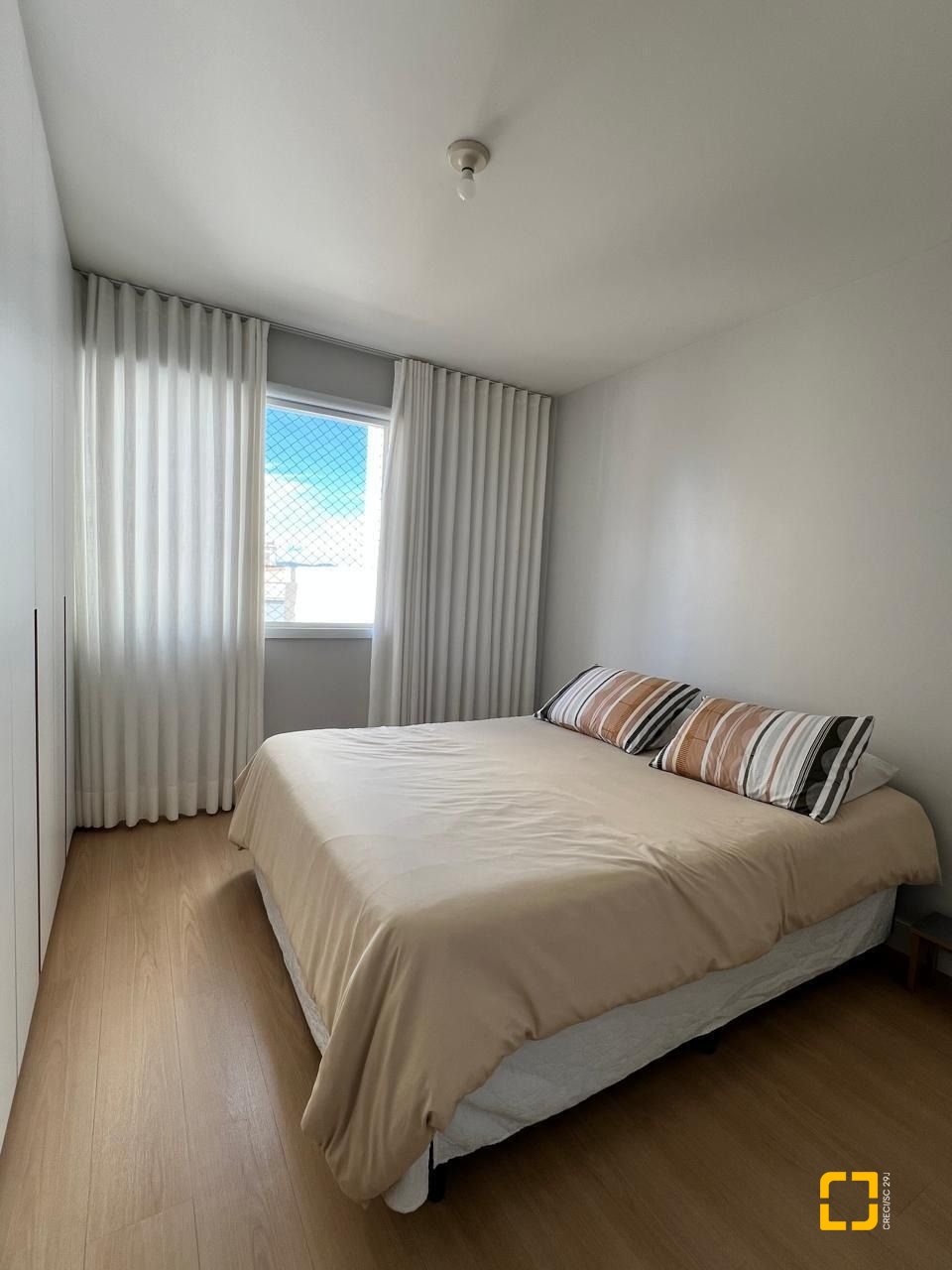 Apartamento com 82m², 3 quartos (sendo 1 suíte), 2 garagens, no bairro Jardim Cidade de Florianópolis em São José