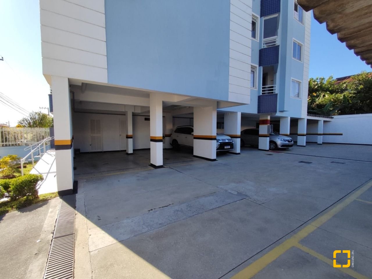 Apartamento com 82m², 3 quartos (sendo 1 suíte), 2 garagens, no bairro Jardim Cidade de Florianópolis em São José
