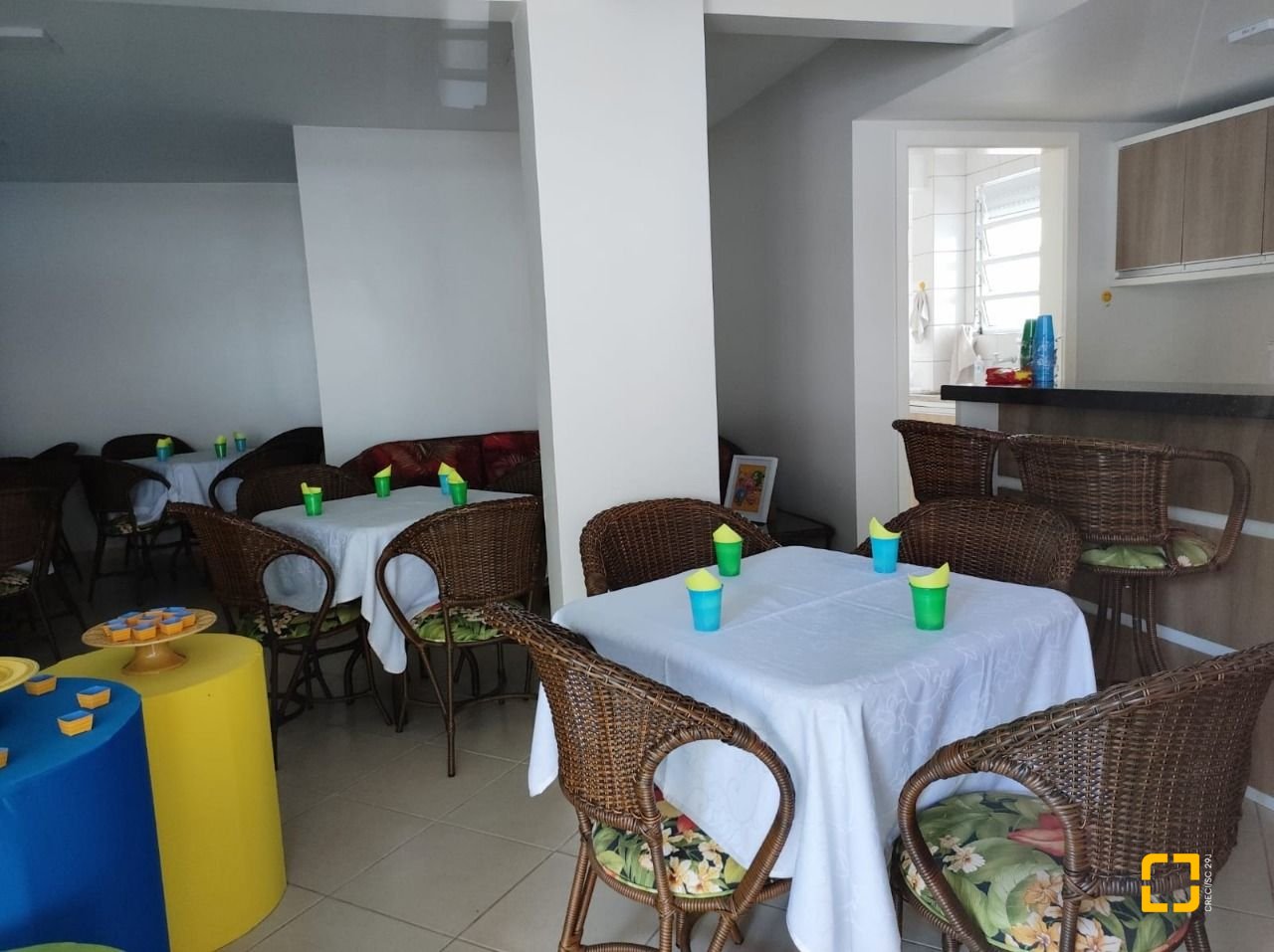 Apartamento com 82m², 3 quartos (sendo 1 suíte), 2 garagens, no bairro Jardim Cidade de Florianópolis em São José