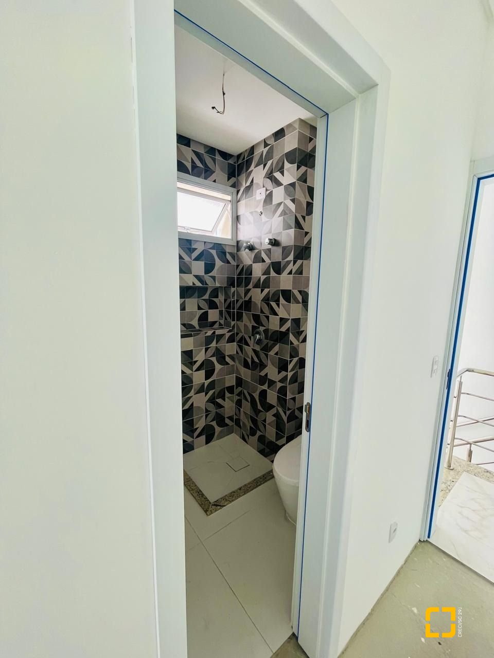 Casa com 181m², 4 quartos (sendo 4 suítes), 2 garagens, no bairro Ingleses do Rio Vermelho em Florianópolis