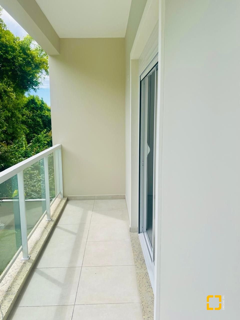 Casa com 181m², 4 quartos (sendo 4 suítes), 2 garagens, no bairro Ingleses do Rio Vermelho em Florianópolis