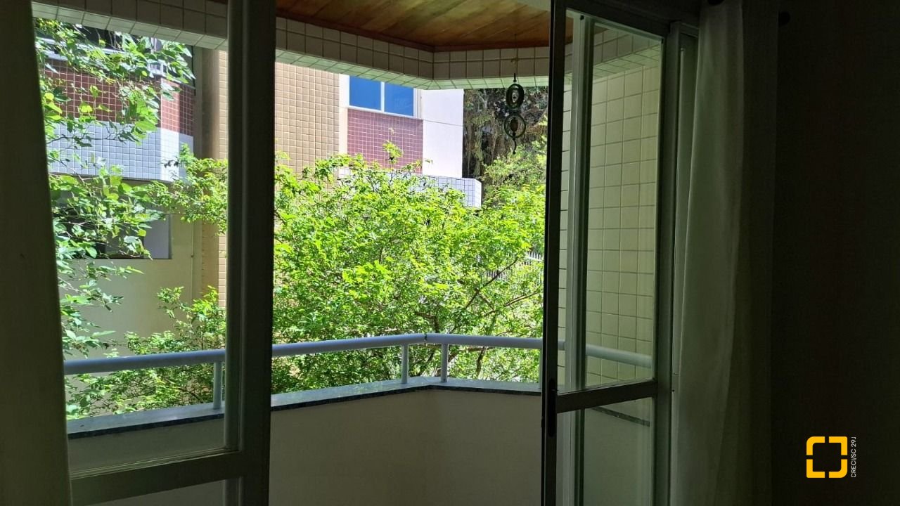 Apartamento com 65m², 2 quartos, 1 garagem, no bairro Córrego Grande em Florianópolis