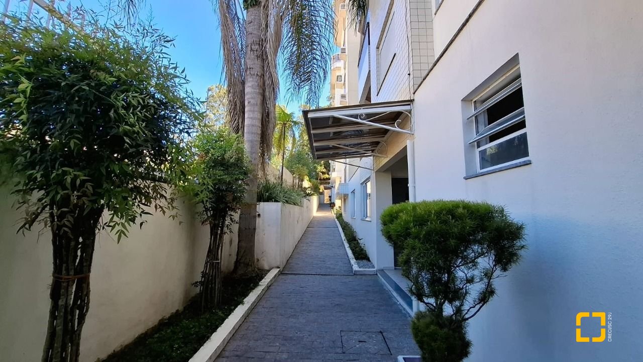 Apartamento com 65m², 2 quartos, 1 garagem, no bairro Córrego Grande em Florianópolis
