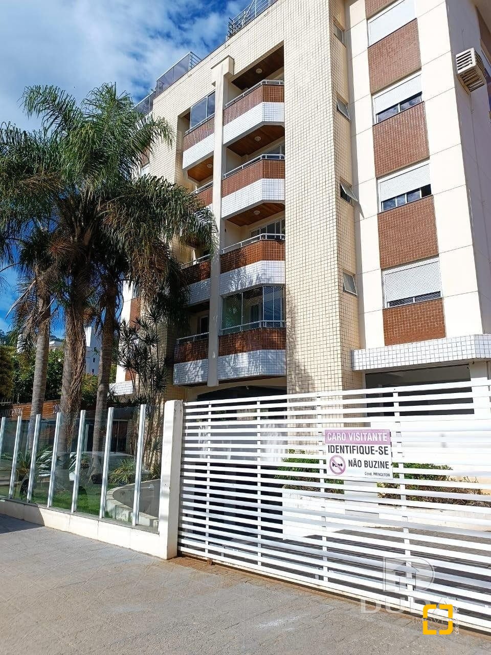 Apartamento com 65m², 2 quartos, 1 garagem, no bairro Córrego Grande em Florianópolis