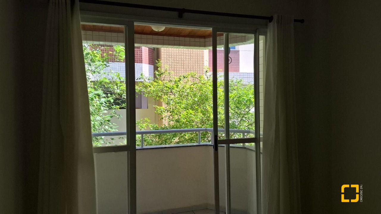 Apartamento com 65m², 2 quartos, 1 garagem, no bairro Córrego Grande em Florianópolis