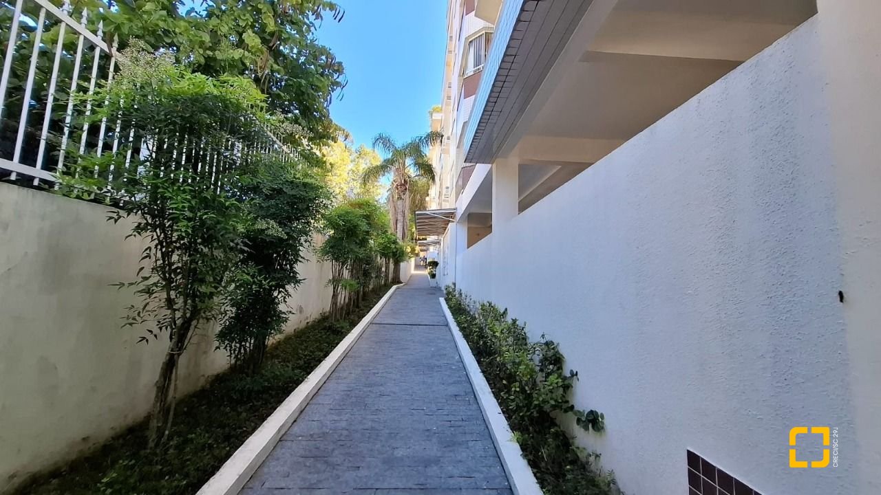 Apartamento com 65m², 2 quartos, 1 garagem, no bairro Córrego Grande em Florianópolis