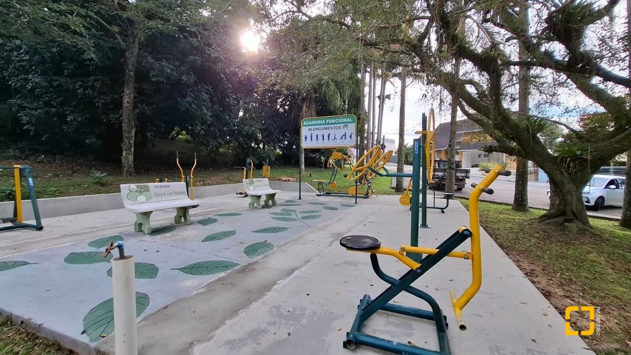 Terreno com 801m², no bairro Capoeiras em São José