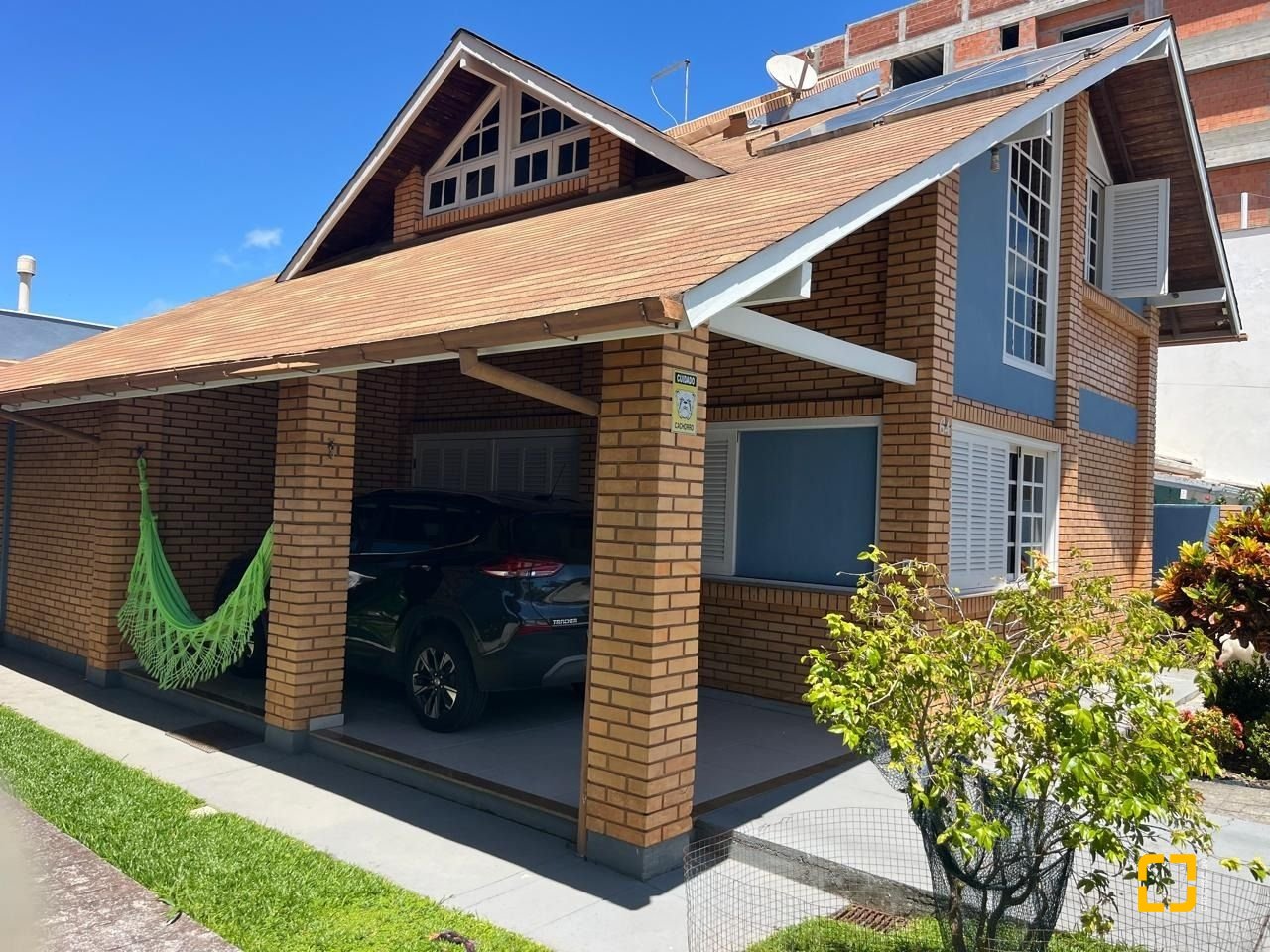 Casa com 173m², 4 quartos, 3 garagens, no bairro Praia Grande em Governador Celso Ramos