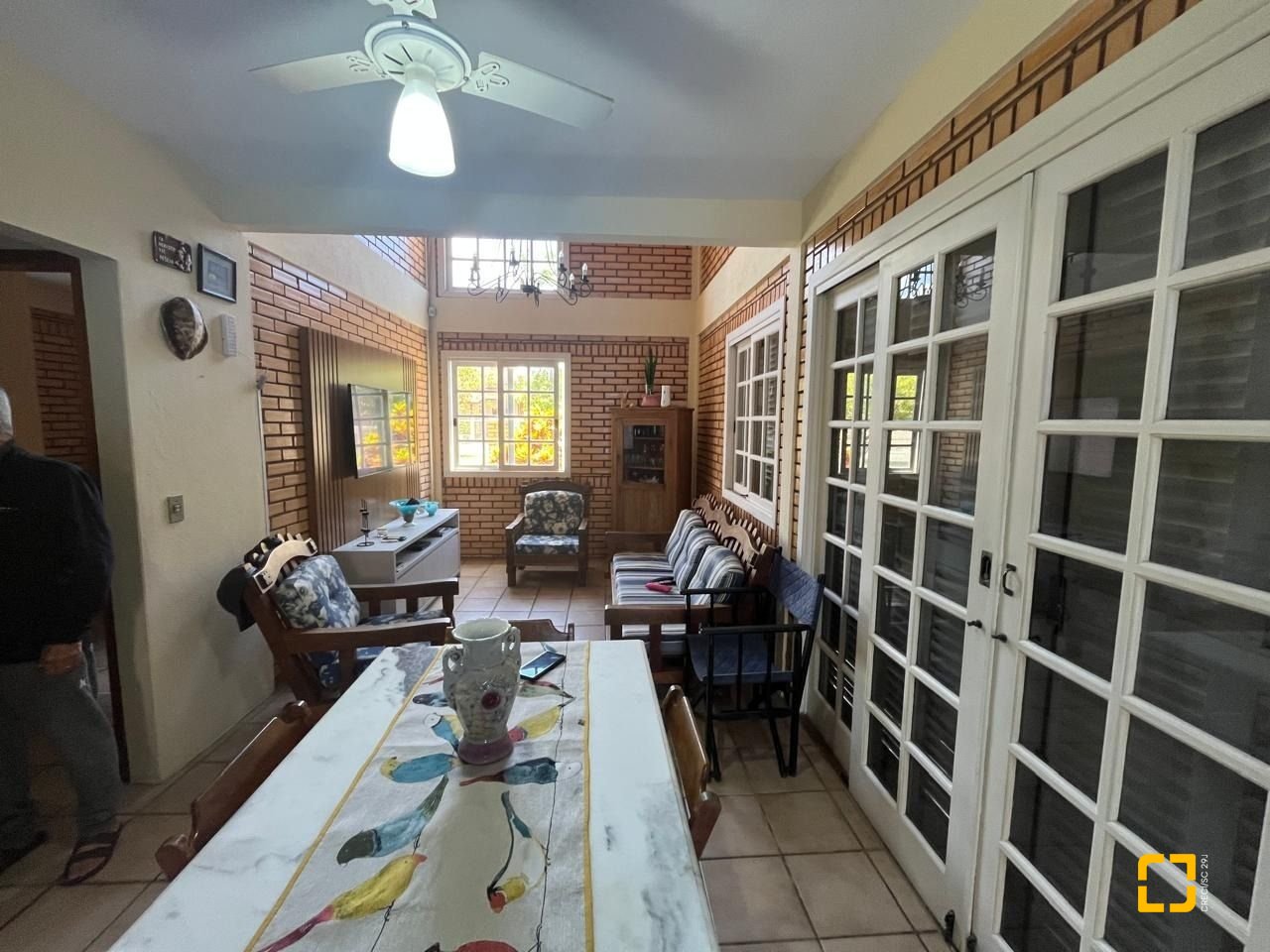 Casa com 173m², 4 quartos, 3 garagens, no bairro Praia Grande em Governador Celso Ramos