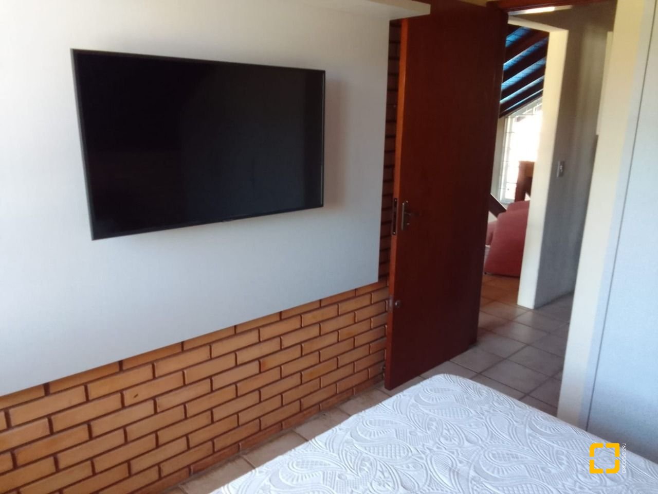 Casa com 173m², 4 quartos, 3 garagens, no bairro Praia Grande em Governador Celso Ramos