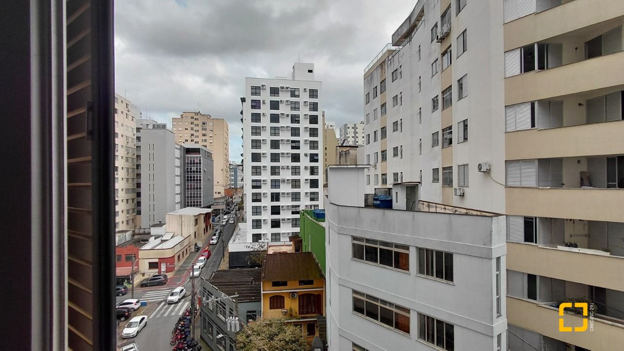 Apartamento com 92m², 3 quartos, no bairro Centro em Florianópolis
