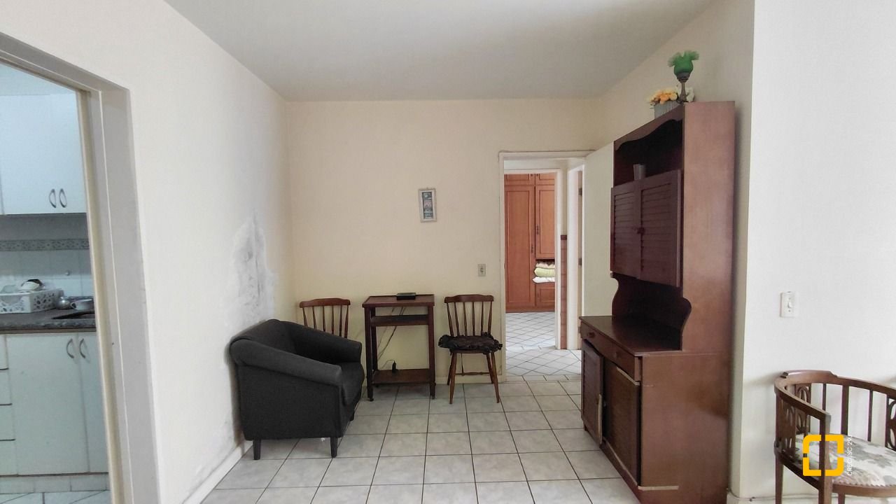 Apartamento com 92m², 3 quartos, no bairro Centro em Florianópolis