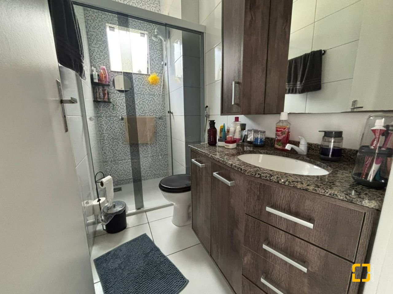 Apartamento com 59m², 3 quartos, 1 garagem, no bairro Potecas em São José