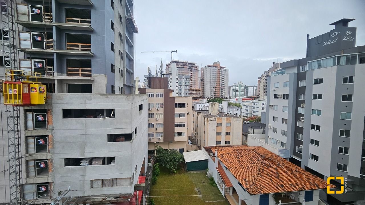 Apartamento com 63m², 2 quartos, 1 garagem, no bairro Kobrasol em São José
