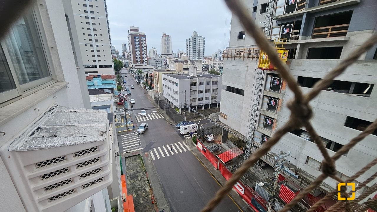 Apartamento com 63m², 2 quartos, 1 garagem, no bairro Kobrasol em São José